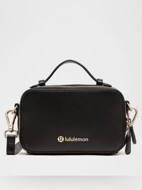 NWT Lululemon Leather Alternative Camera Crossbody
Bag